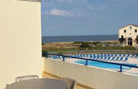 VUE OCEAN avec TERRASSE 30 m2 - 2 CHAMBRES parking privatif et piscine en été - Foto 1