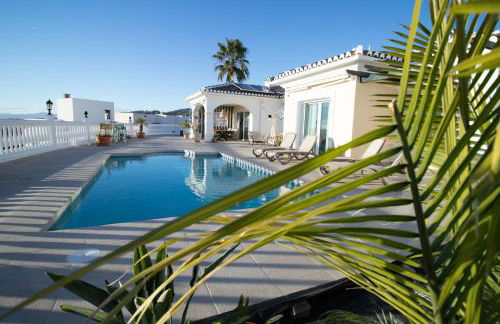 RD01 Villa Atalaya by HolidayAndaluz - Photo 44