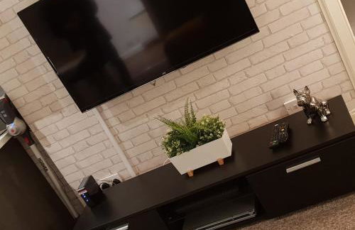 Modern Broughton Apartment - Walk to City Centre and St James Quarter - Foto 15