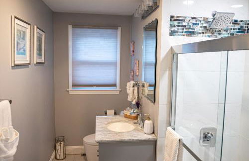 Lovely Home, centrally located! - Photo 12