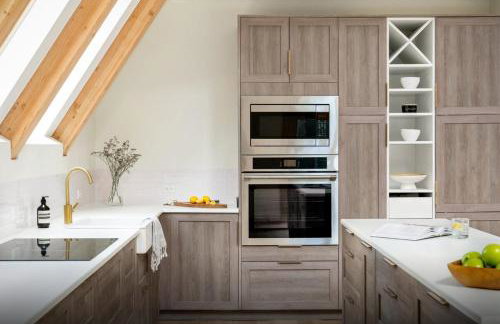 Luxury 5BR A frame w Heated Pool, Walk to Beach - Foto 6