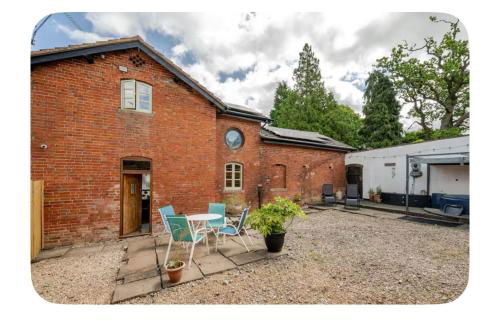 The Hurst Stable - Photo 10