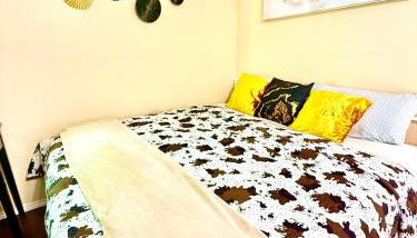 Near AT&T Stadium, UTA, Globe Life, Six Flags, DFW Airport, American Airlines Center with Games and Crib - Foto 2