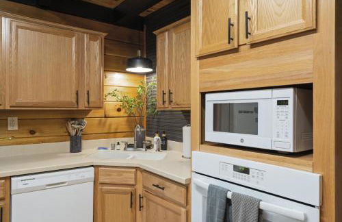 Hillside Haven - Hot Tub, Fire Pit, WiFi, Updated - Foto 5