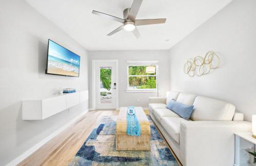 Siesta Key, Heated Pool, Dock on Lagoon, Turtle Beach 1 mile and Crescent Beach 2 miles, 1bdr - Foto 4