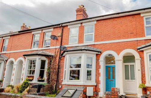 Exquisite Renovation in Central Location with Garden and Parking - Photo 72