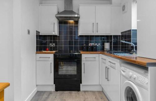 Free Parking - Central - Sleeps 6 - 2 Bedrooms - Foto 24