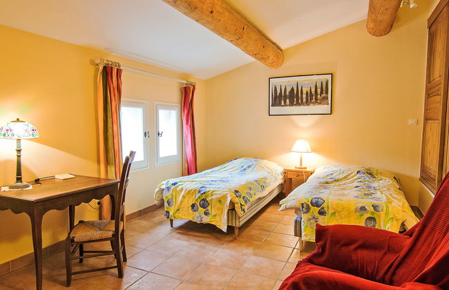 3 bedroom House in Saint-Martin-de-Castillon with private pool and garden - Photo 15