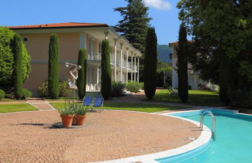 Lake Front 138 - Photo 2