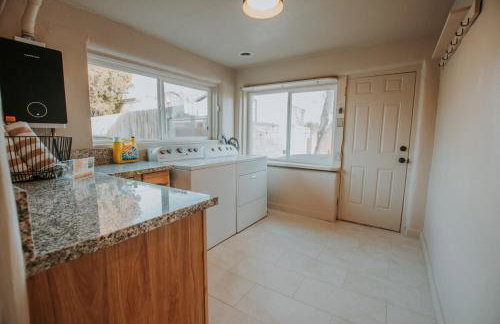 Grandma's Old Town Adobe House! Private Hot Tub-Close to Old Town-Pet Friendly-No Pet Fee! - Foto 30