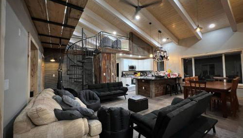 Designer Lake Cabin- HotTub, Sauna & Massage Chair - Foto 5