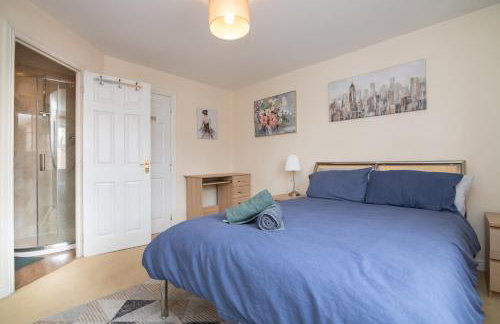 Fantastic 4 bed house with 3 bathrooms in pleasant location - Foto 9