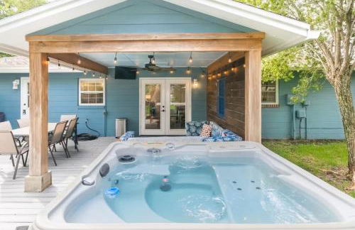 Hot Tub 5 min to beach King Bed - Foto 3