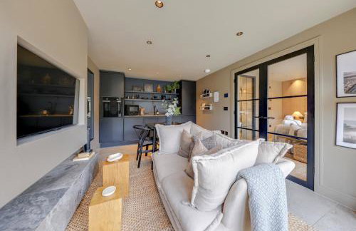 Brook Bottom Farm luxury apartments and Farmhouse - Photo 26