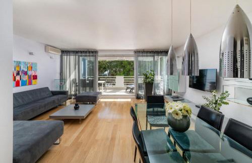 Hermosa Luxury Apartment - Photo 12