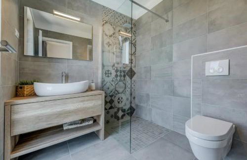 Villa Marvela - Family 4 Bedroom - Photo 18