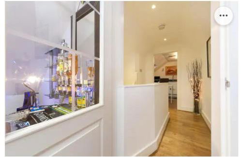 4 Bed Flat - Sleeps 14 - Parking - Game Room -Wifi - Foto 18