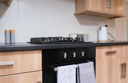 Lovely 5 Bedroom Home w Garden near Northampton - Photo 31