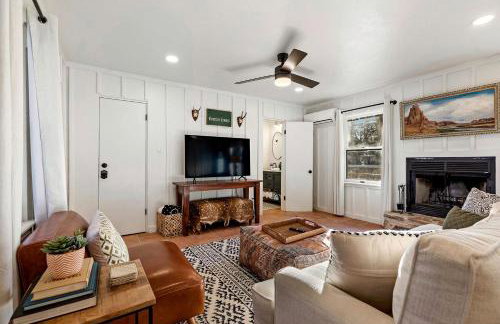 Cozy Cabin in Ingram, Texas for Romantic Weekends Away - Foto 13