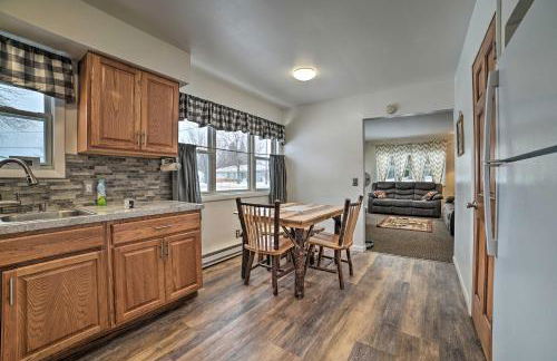 Cozy Houghton Lake Heights Cottage with Private Yard - Photo 10