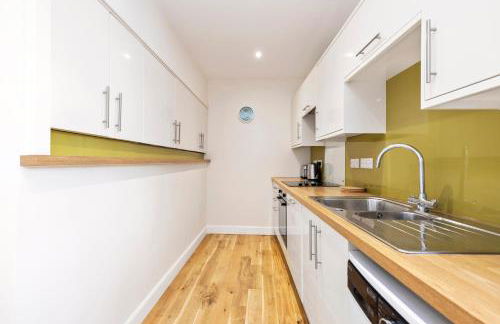2 bedroom apartment on Peebles High Street - Foto 3