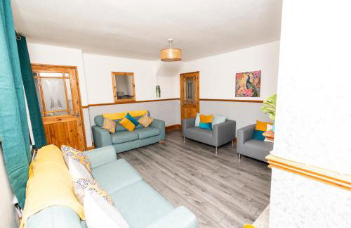 Greenbourne - 4 bedrooms Sleeps 8 free parking - Foto 17