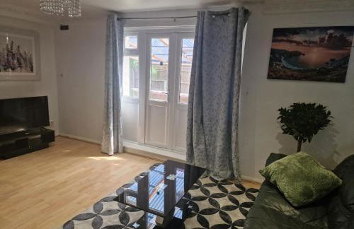 E13 x DM4 weekly monthly deals - Foto 16