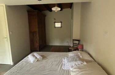 Corps de ferme rénové à 10 min de Sarlat - Foto 2