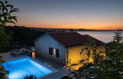 Green House - Photo 6