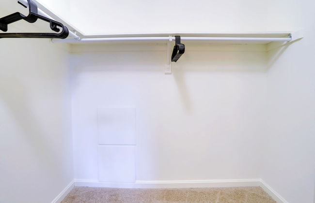 Stay with Comfort in Crystal City - Foto 28