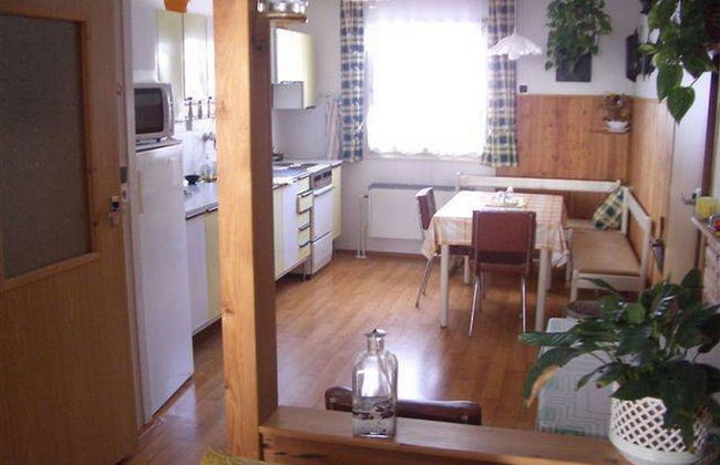 Marie Pavla With 7 Bedrooms and 4 Bathrooms - Photo 17