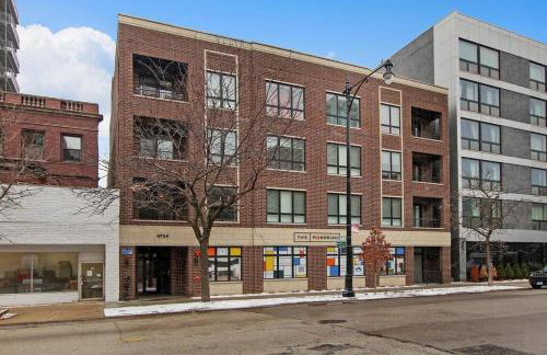 Elegant 2BR Apartment with In-Unit Laundry - Sheridan 102 - Photo 19