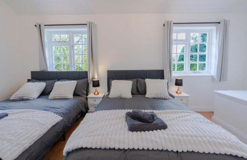 Cosy 3BR House by D3 Short Stay, Sleeps 8, Free on-site Parking & Garden - Foto 24