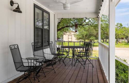 NEW! Dragonfly at Firefly Grove w/ River Access - Foto 14