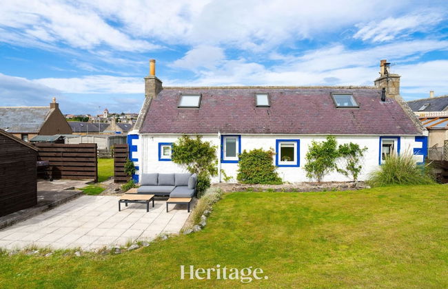 Beach Cottage Pet Child Friendly Stay in Moray - Photo 13