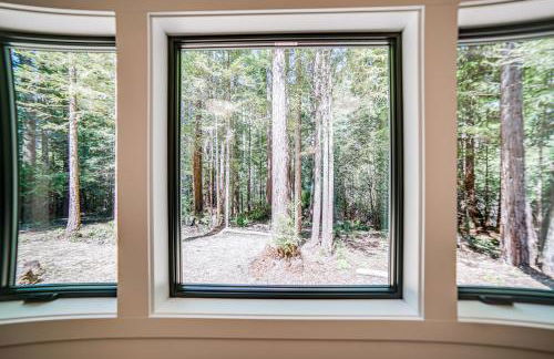 Peaceful Mendocino Cottage Surrounded By Redwoods - Photo 8