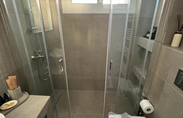 The rock view apartment - Photo 24