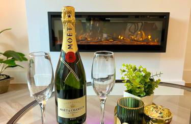 Waterside House - Luxury Home near Alton Towers & Trentham - Free Parking & Garden - Foto 12