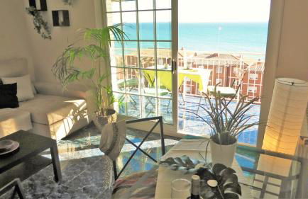 Bianca Seaview & Beach Apartment - Photo 8