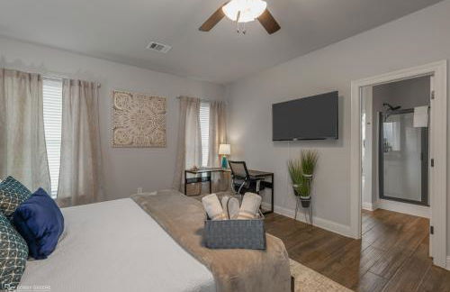 Modern Regional Art Gallery Home - Spacious & New! Tv in each room - Foto 34