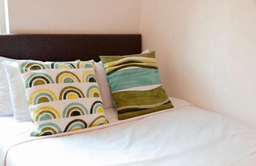 54 Woodpecker Way · Modern apartment near Addenbrookes Free parking Pass the Keys - Foto 31