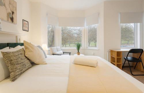 Spacious Retreat 5 Beds Sleeps 8 Free Parking - Foto 24