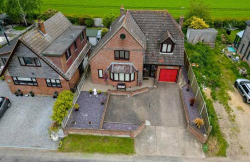 House - Sleeps 6 & Free parking - Foto 7