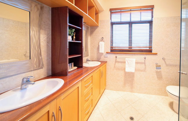 Cozy Home with fireplace 5mins to beach - Foto 28