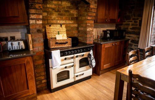 5 Star Romantic Rose Cottage with Roll-Top Bath - Foto 12