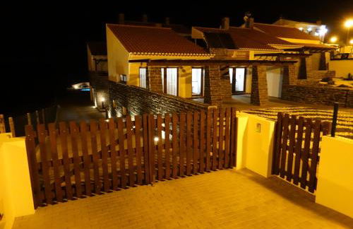 Falésias da Arrifana - Foto 18