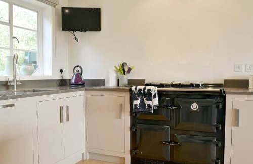 Brookside Cottage - Photo 7