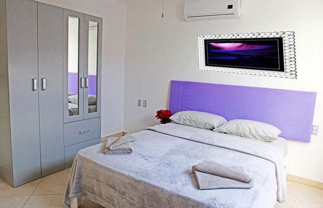 IRIS Studios & Apartments - Photo 4