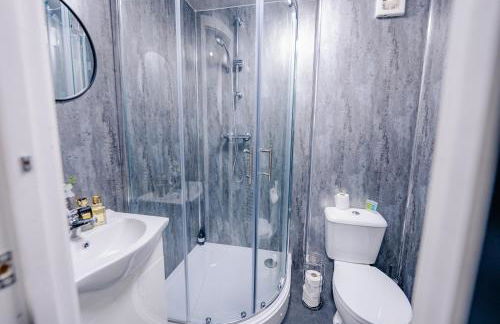 10BR 4Bath Home, Stag Do, Contractors, Big Group - Foto 42