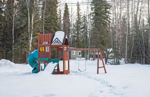 Fly Away Home with Aurora Views - Foto 34